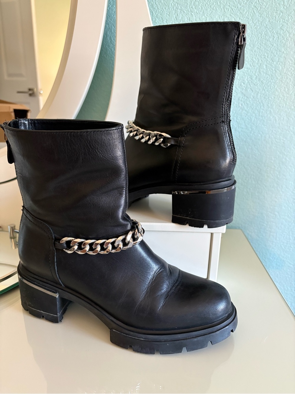 Tosca Blu Italian Leather Chain Moto Boots Black